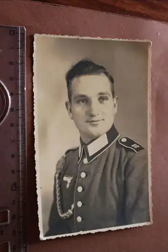 tolles altes Portrait eines Soldaten Inf.Regt. 33 ??