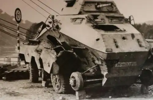 22 alte Fotos- Soldaten , zerst. Spähwagen, Zerstörtes Rotterdam - Niederlande