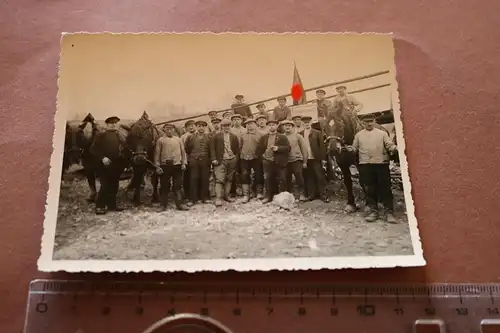 tolles altes Foto Mitarbeiter der Firma Bachmann u. Söhne - Ort ?- 30-40er Jahre