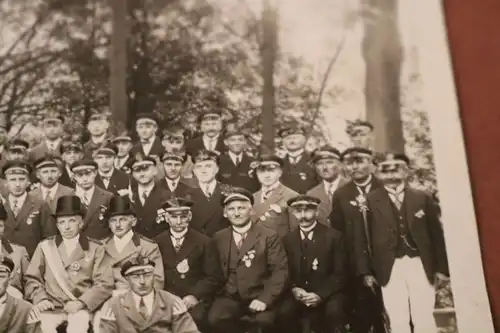 tolles altes Gruppenfoto - Verein ??? Studentenschaft ??? Ältere und Jüngere