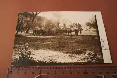 altes Foto - Gruppenfoto  hoher Besuch bei den Soldaten - 1917