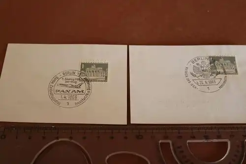 zwei 1 Pfennig Briefmarken Berlin mit Sonderstempel 