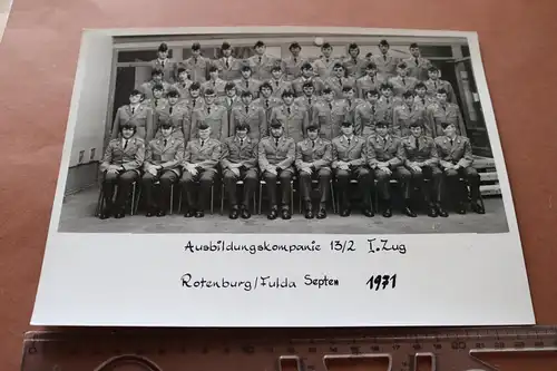altes  Gruppenfoto Bundeswehr - Ausbildungskompanie 13/2  Rotenburg 1971