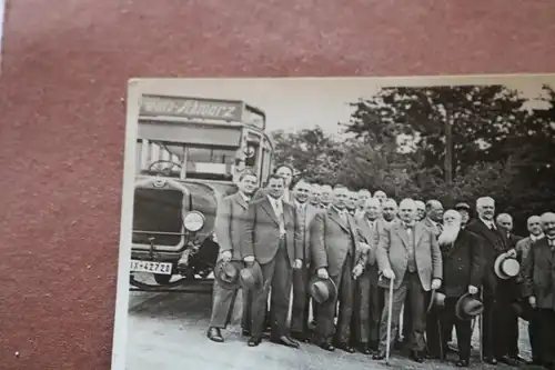 tolles altes Foto - Vereinsausflug Gruppe Männer Bus von Auto-Schwarz - 30er Jah