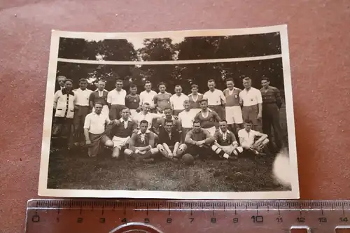 tolles altes Mannschaftsfoto - Fußball zwei Mannschaften - Vereinslogo 30-50er J