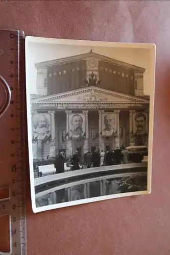 tolles altes Foto Fahnen Portraits, Stalin - Bolschoi-Theater  Moskau - 50-60er