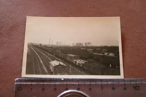 tolles altes Foto  großer Güterbahnhof - Waggons - Ort ?? 1942