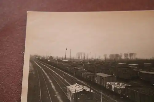 tolles altes Foto  großer Güterbahnhof - Waggons - Ort ?? 1942