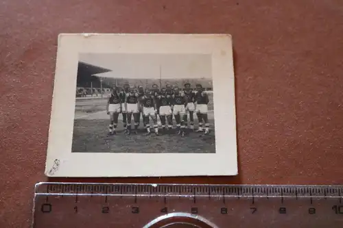 tolles altes Foto Fußballmannschaft ?? Rugbymannschaft ? Vereinslogo Kleeblatt