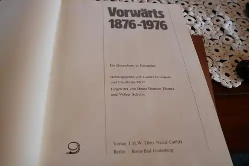 großes Buch Zeitungen  Sozialdemokraten  Vorwärts 1876 - 1976 in Faksimiles 