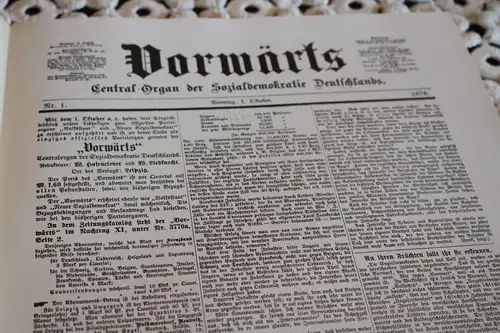 großes Buch Zeitungen  Sozialdemokraten  Vorwärts 1876 - 1976 in Faksimiles 