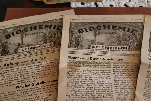 drei alte Zeitungen ? Biochemie Ratgeber Schüßlerbund 1932 