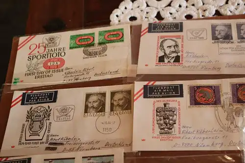 acht Ersttagsbriefumschläge ? Sonderstempel Österreich + ein Berlin  70er Jahre 