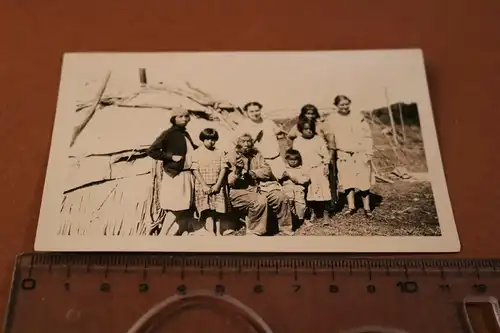 tolles altes Gruppenfoto - Indianer  im Reservat Minnisota - 1926