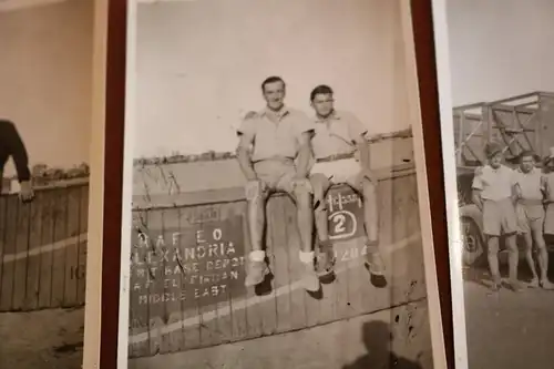 vier alte Fotos deutsche Soldaten - POW Camp Afrika ? 1946