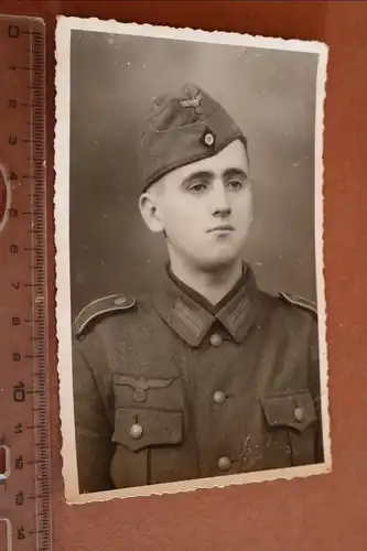 altes Foto - Portrait eines Soldaten mit Schiffchen aufgenommen in Agen Frankre