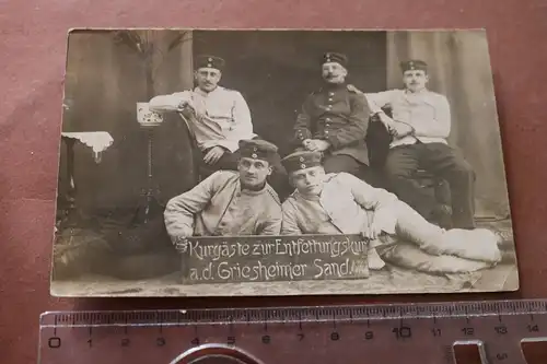 tolles altes Foto - Gruppe Soldaten Entfettungskur a.d. Griesheimer Sanddüne