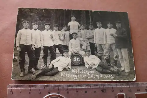tolles altes Foto - Gruppe Soldaten Püttlinger in  Truppenüb.pl. Bitsch  1909