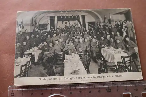 tolle alte Fotokarte  Gruppe Soldaten - Soldatenheim evg. Vereinshaus Andernach
