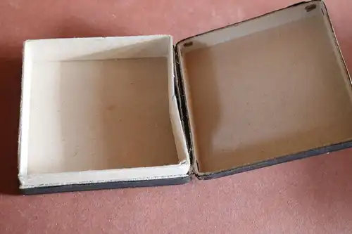 tolle alte Postschachtel - Warenprobe Ewald Pokorny  Hamburg - 30er Jahre