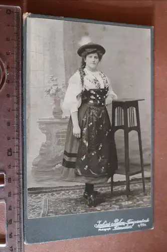 tolles altes Kabinettfoto -  Frau in Tracht - Tangermünde