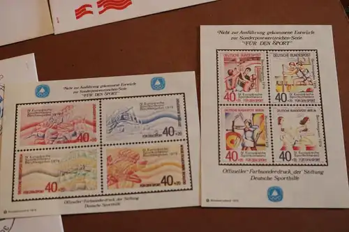 verschiedene Ganzsachen, Blöcke und Farbsonderdrucke ? Briefmarken 