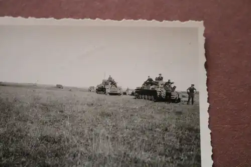 tolles altes Foto - deutsche Panzer auf Vormarsch - Russland ?