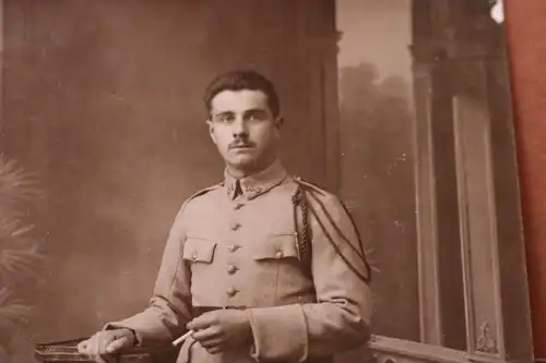 tolles altes Foto Portrait französischer Soldat ? Infanterie ?? Regt 133