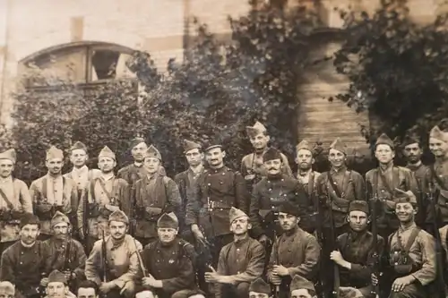 altes Gruppenfoto französische Soldaten ? Infanterie ?? Maschinengewehre