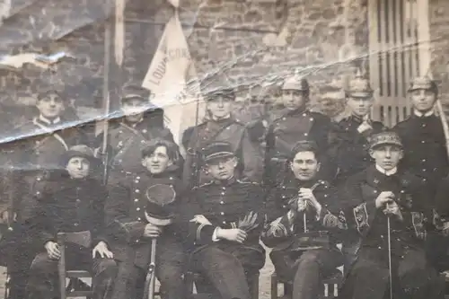 altes Gruppenfoto Jungs, Junge Männer in vers. Uniformen 1922