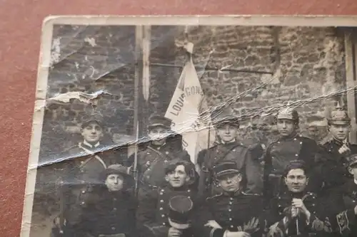 altes Gruppenfoto Jungs, Junge Männer in vers. Uniformen 1922