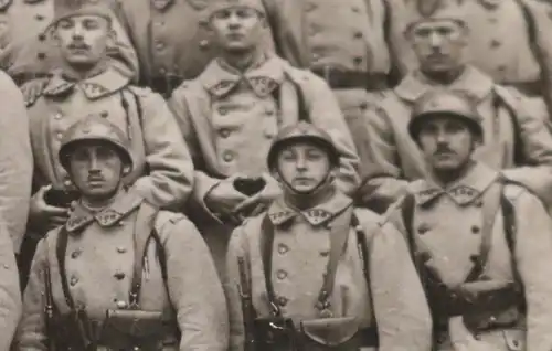 altes Gruppenfoto französische Soldaten - 106 Inf.Regt. ??