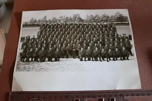 altes Gruppenfoto Soldaten der Bundeswehr Heer ? Ahrensburg Holstein ?
