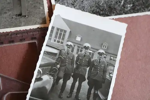 neun  tolle alte Fotos - Polizei - Polizisten noch mit Tschako - 50-60er Jahre ?