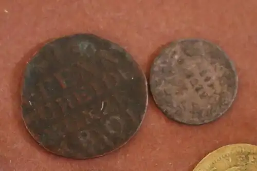 kleiner Fund alter Münzen ab 1764 ? - Silber - Zeppelin Weltflug 1929 usw. 