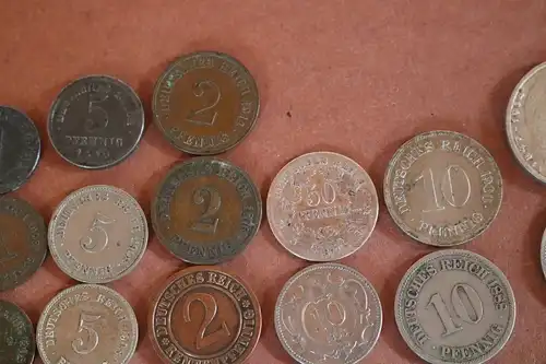 kleiner Fund alter Münzen ab 1764 ? - Silber - Zeppelin Weltflug 1929 usw. 