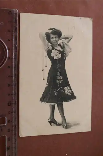 tolle alte Karte - Portrait einer Frau - Varietée ?? 1913
