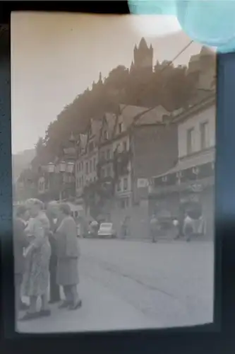 tolles altes Negativ - Strassenzug - Burg-Cafe - Ort ??? 50er Jahre