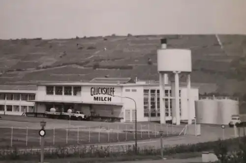 tolles altes Foto Fabrikgebäude - Molkerei Glücksklee Milch 50-60er Jahre