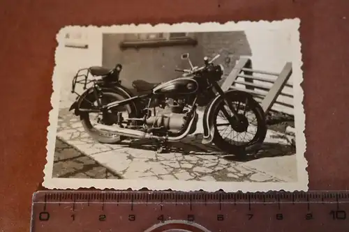 tolles altes Foto - Oldtimer Motorrad Marke AWO   - 50-60er Jahre ? DDR