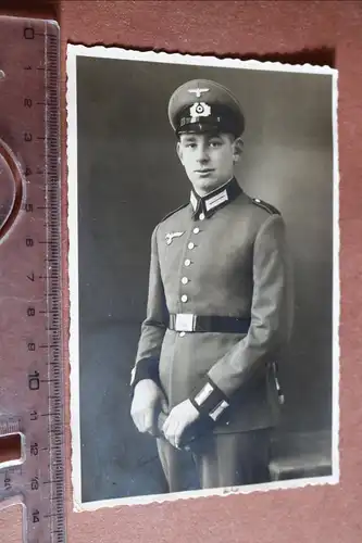 tolles altes Portrait eines Soldaten mit Schirmmütze  Gera 