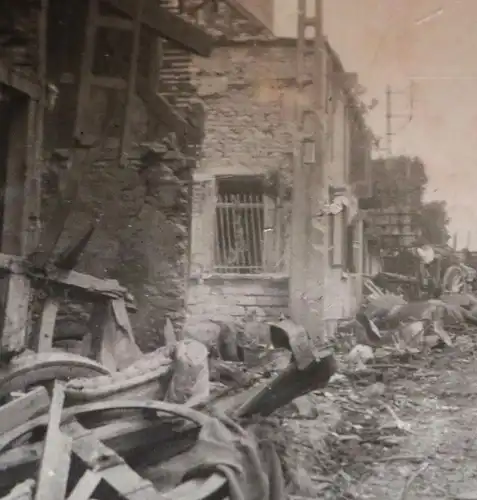 altes Foto - zerstörte Stadt durch Stukaangriff - Veno ?? Venlo ?? 
