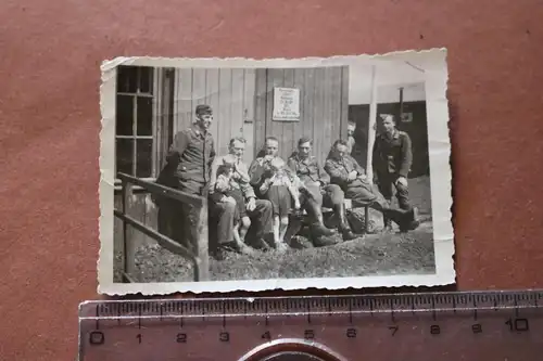 tolles altes Foto Gruppe Soldaten Dienststelle Luftwaffen-Bau-Kompanie 1941