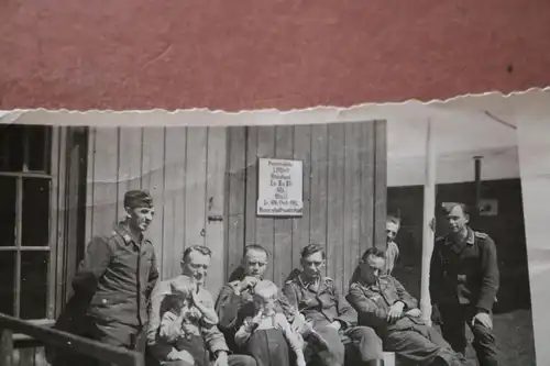 tolles altes Foto Gruppe Soldaten Dienststelle Luftwaffen-Bau-Kompanie 1941