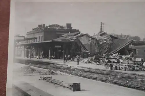 altes Foto - zerstörter Bahnhof Frankreich Douai