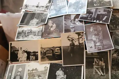 altes Album mit 65 Fotos -  20-30er Jahre , Personen, usw.