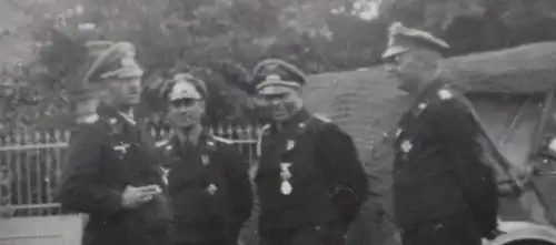 tolles altes Foto - Gruppe Offiziere Panzertruppe - Oberst Elster ?? Rgt.Kdr. 