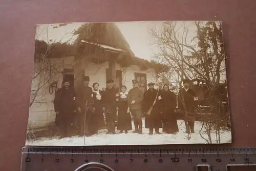 tolles altes Foto - deutscher Soldat und Freiwillige Russen ?? Ärmelband N ??