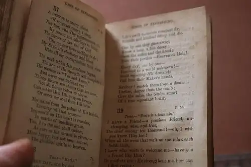 tolles altes Büchlein - Hymnes for Times of Refreshing von 1861 