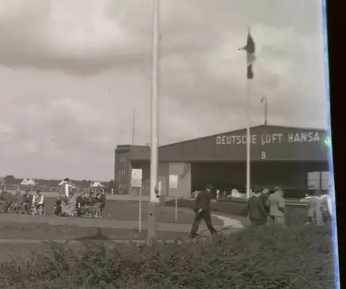 tolles altes Negativ mir unbekannter Flughafen - Deutsche Luft Hansa - Junkers